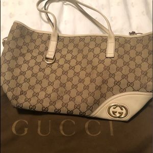 Authentic Gucci Tote 👜 💕